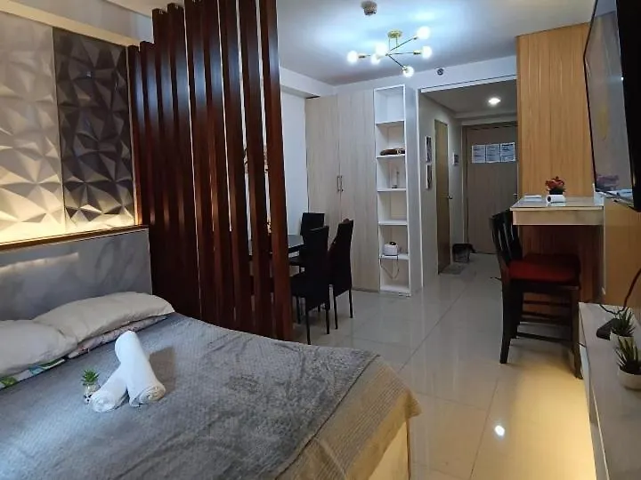 Hotel Shore 1 Residences With Balcony Manila